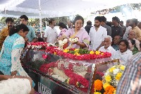 Celebs pay their last respects to Taraka Ratna